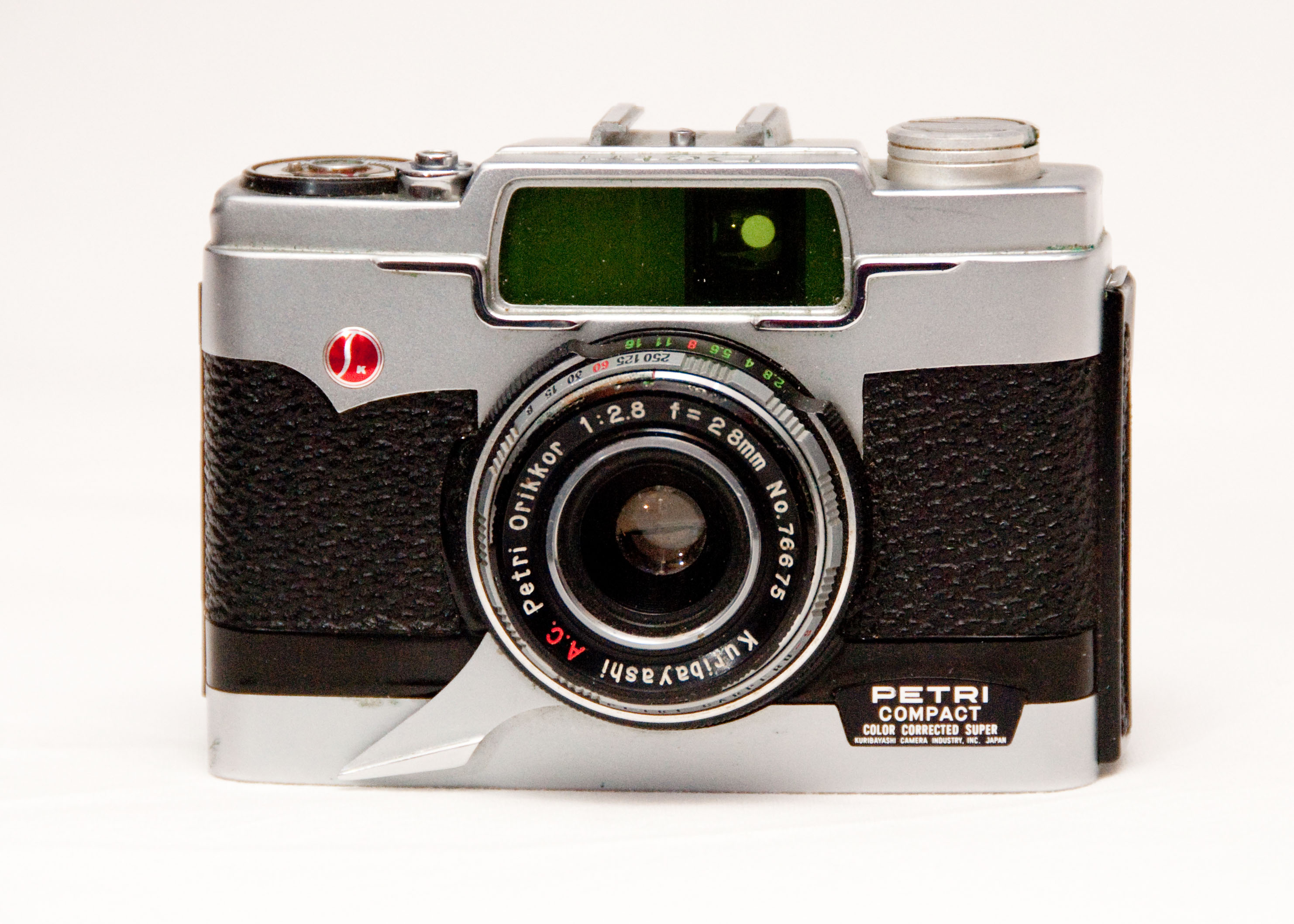 PETRI COMPACT